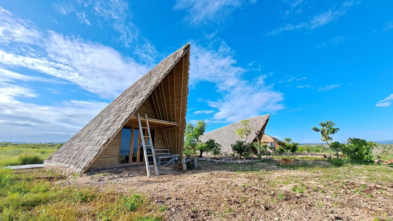 Hars Garden Sumba Hotel Waingapu Eksteriør billede